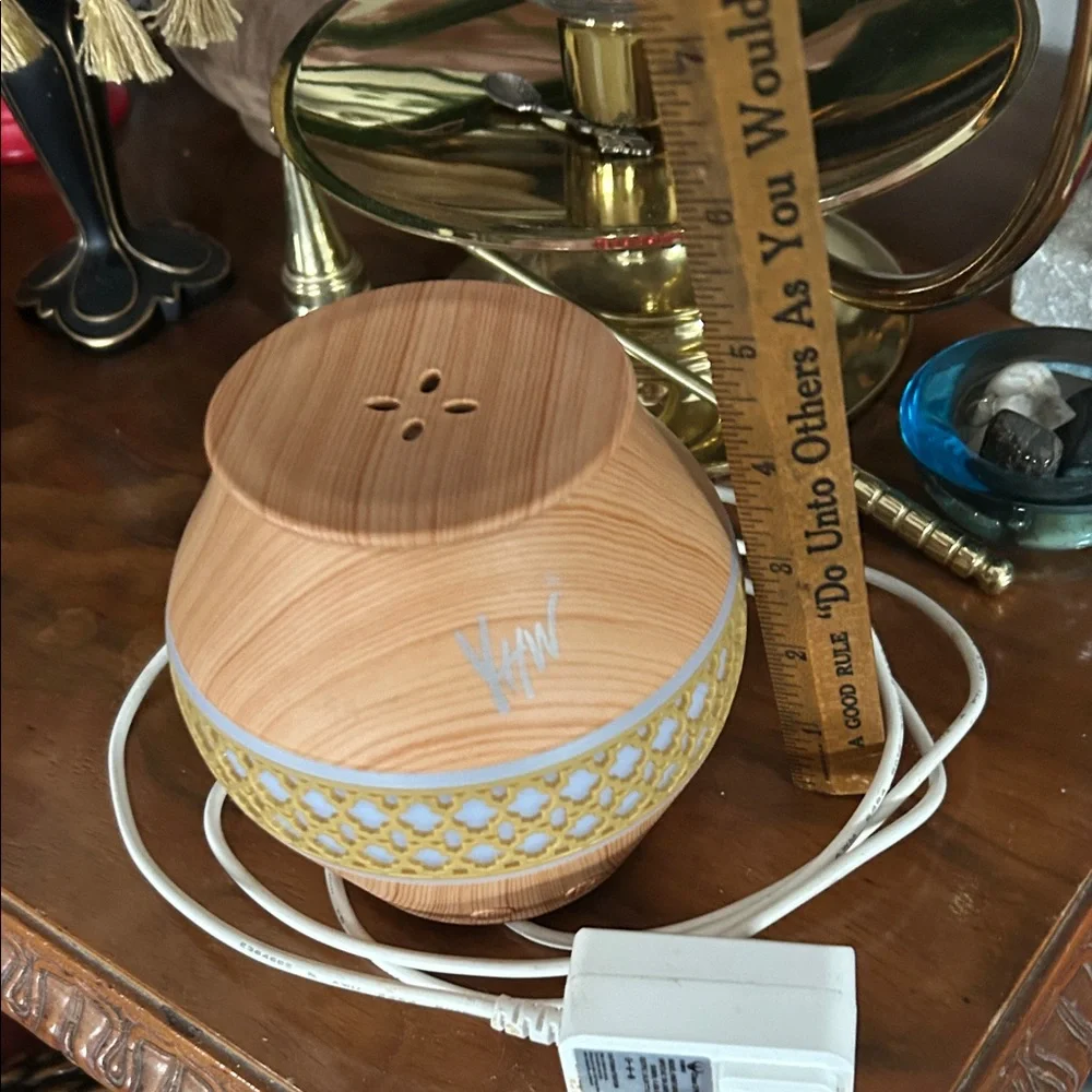 Wood Grain Aroma Diffuser & Essential Oils